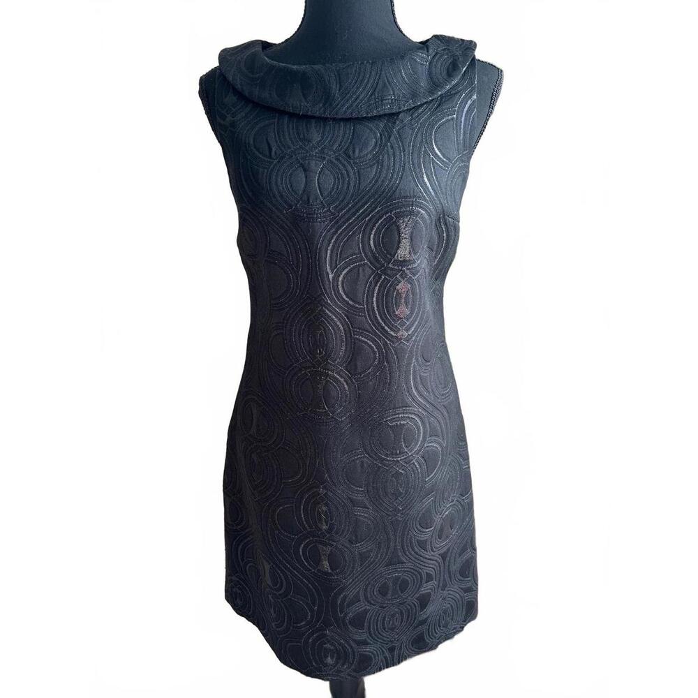 Limited Edition Womens Black Dress Size 6 # 1171